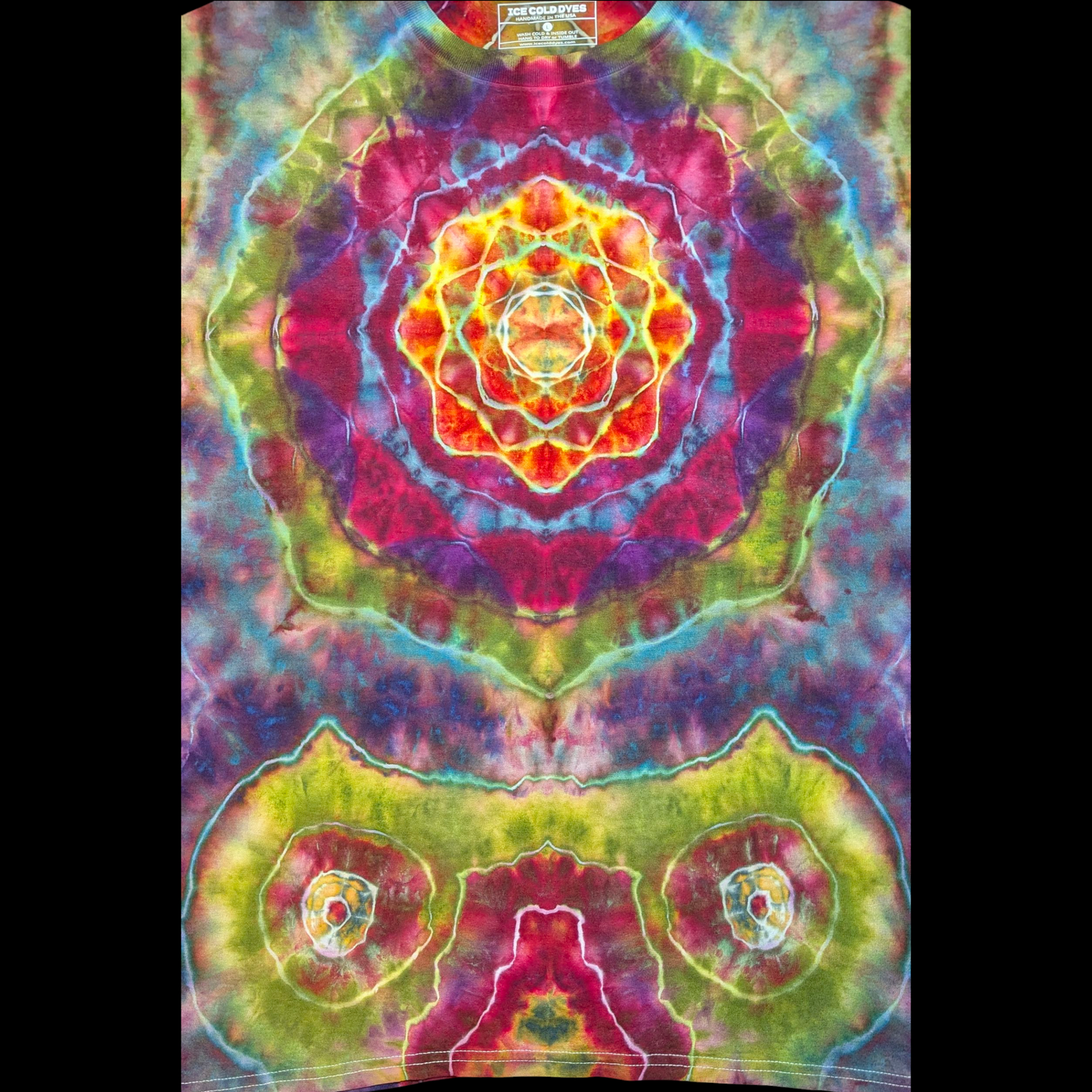 Psychic Photobomb - Large Dyed Shirt