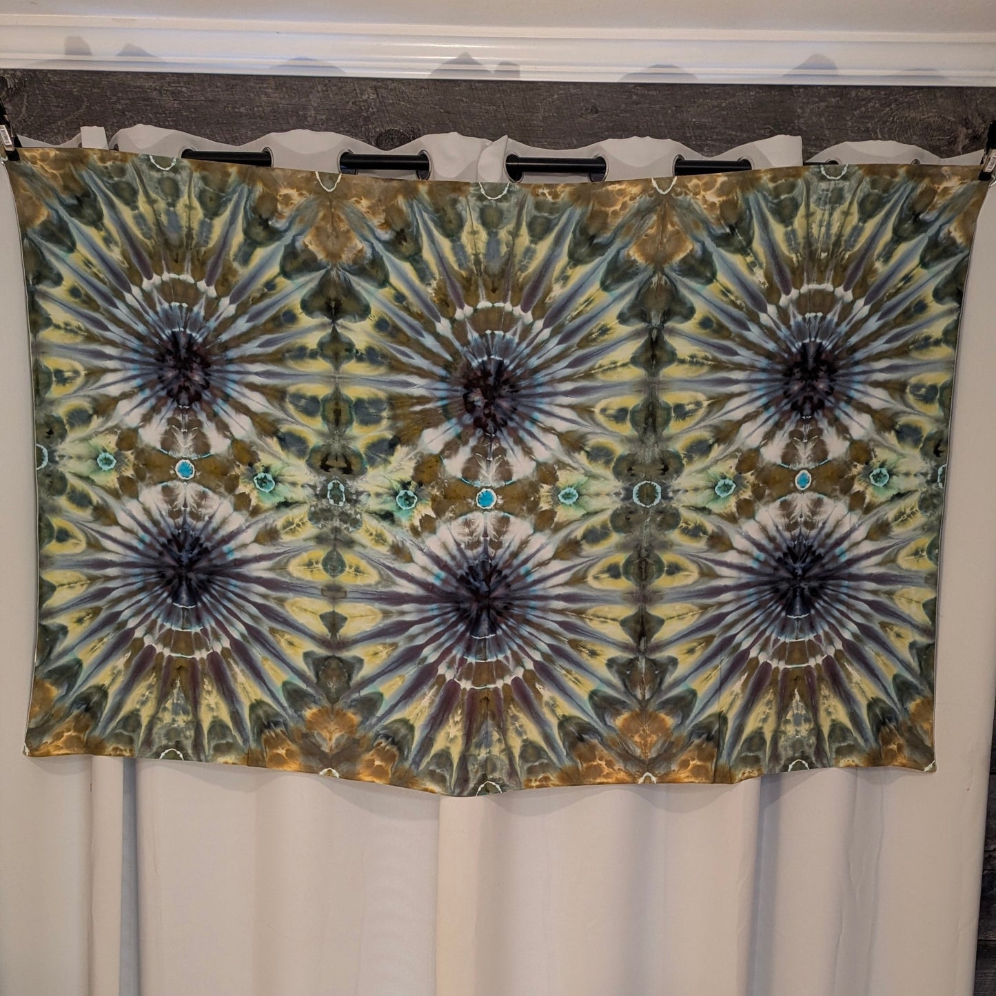 Six Circles Large Ice Dyes Sarong Wrap/Tapestry